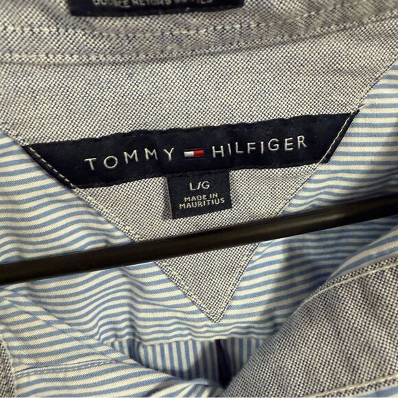 Tommy Hilfiger Blue Casual Button Down Shirt - Picture 3 of 4